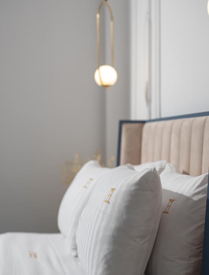 נאוס מרמרס Acropol Golden Suites מראה חיצוני תמונה