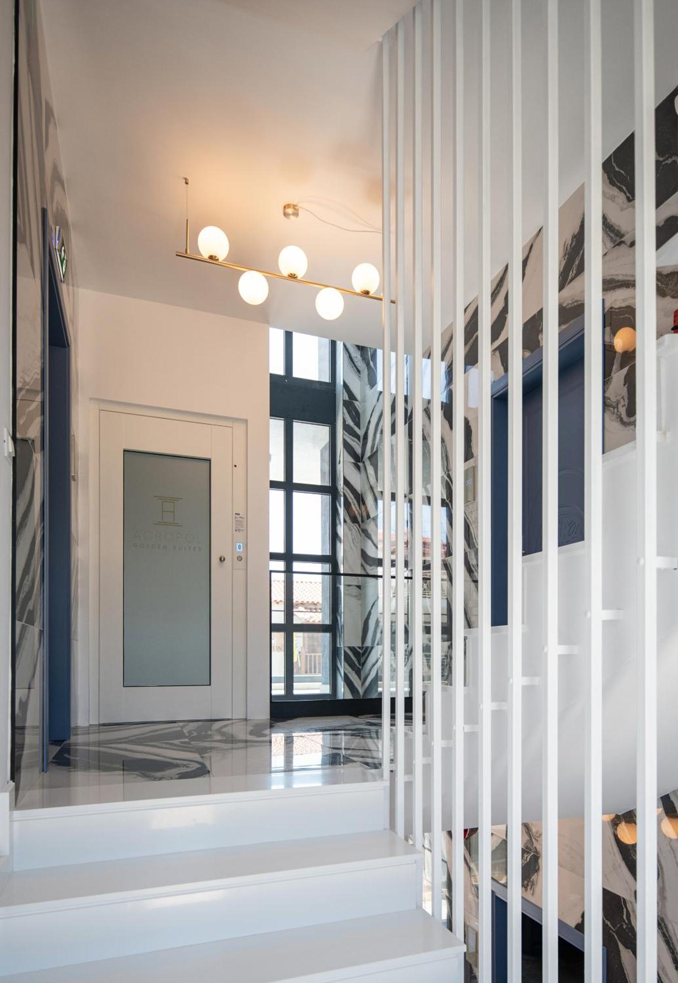 נאוס מרמרס Acropol Golden Suites מראה חיצוני תמונה